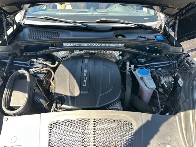Used 2018 Porsche Macan image 29