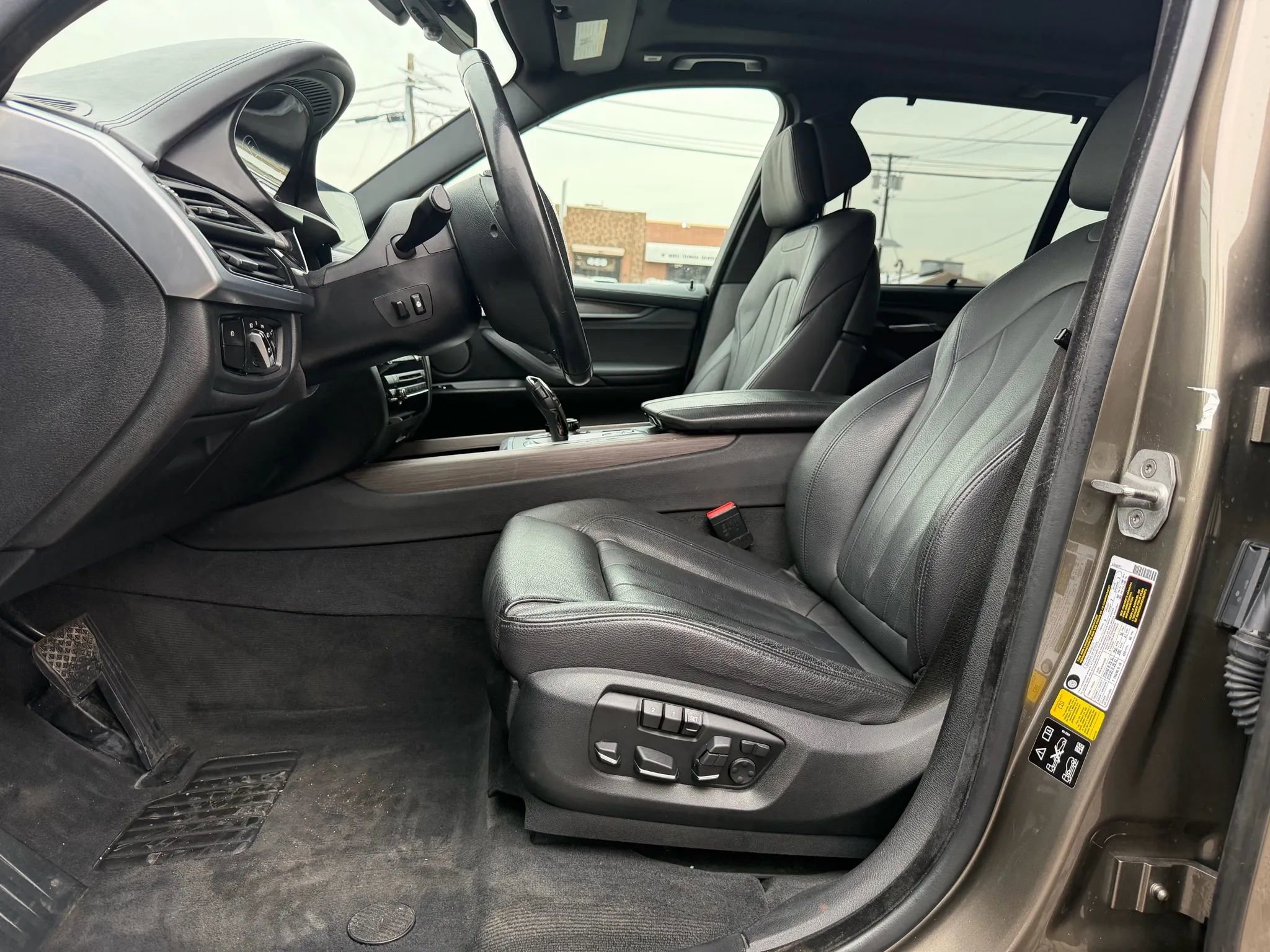 Used 2017 BMW X5 xDrive50i AWD/4WD image 11