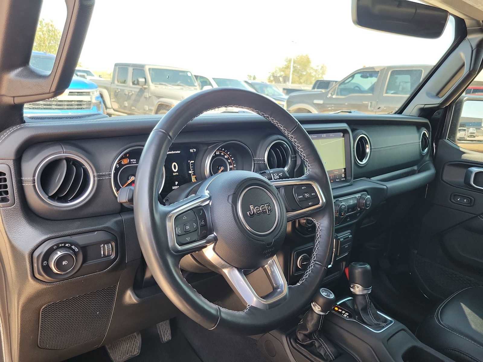 Used 2023 Jeep Wrangler Unlimited Sahara w/ Cold Weather Group AWD/4WD image 10