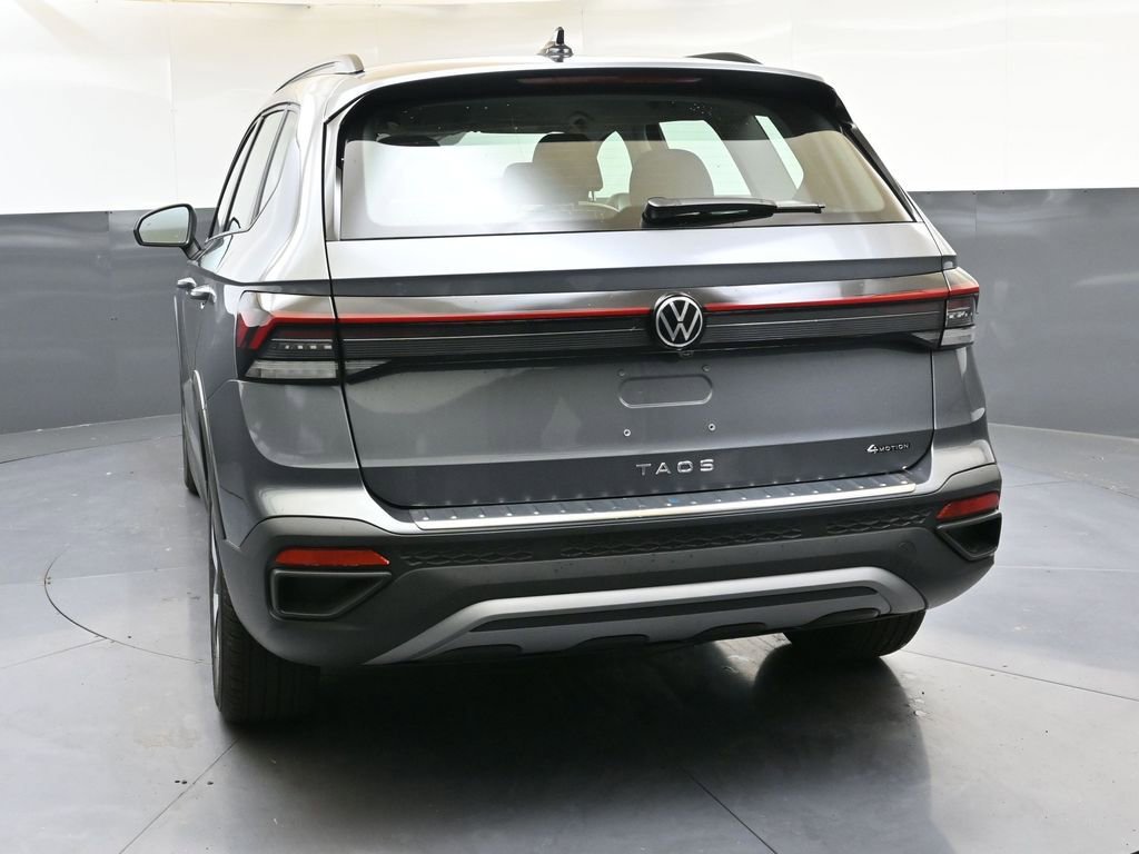 Used 2025 Volkswagen Taos S AWD/4WD image 4