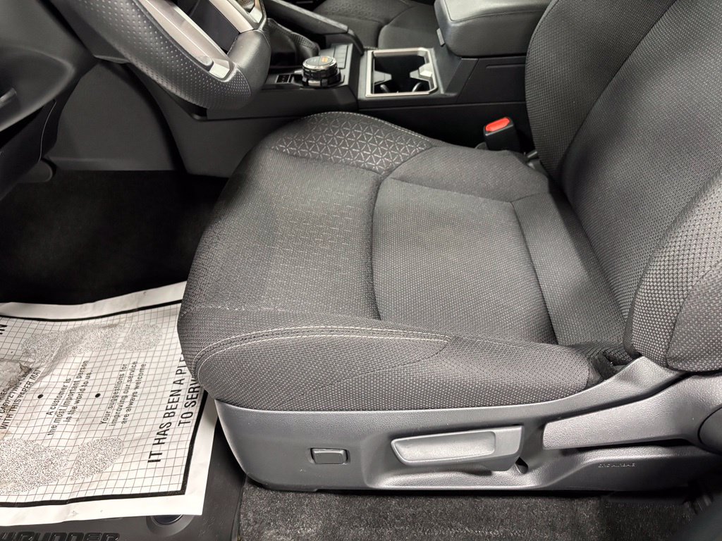 Used 2026 Toyota 4Runner SR5 AWD/4WD image 12