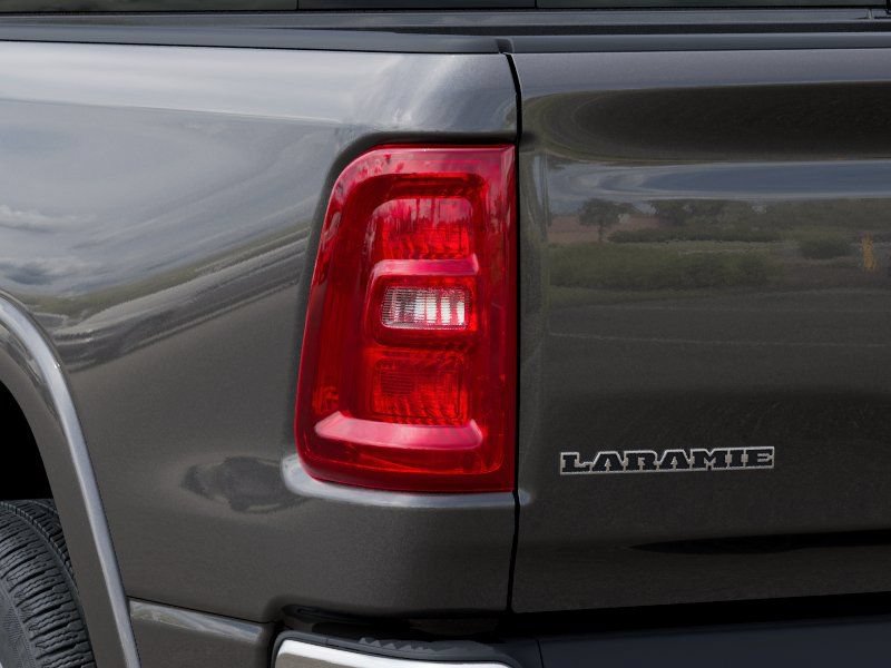 New 2026 RAM 1500 Laramie AWD/4WD image 10