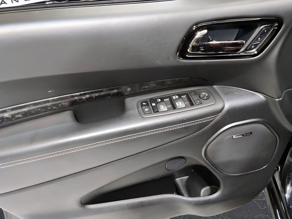 Used 2023 Dodge Durango SRT AWD/4WD image 12
