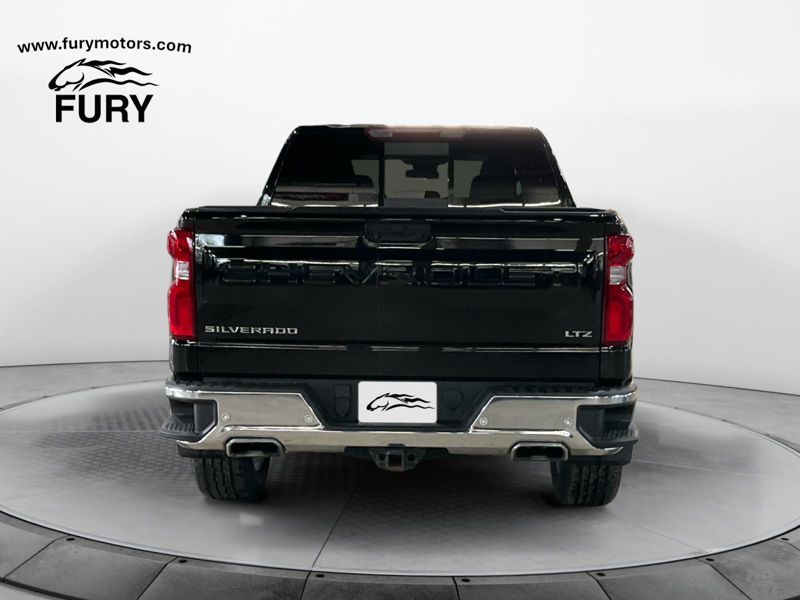 Used 2023 Chevrolet Silverado 1500 LTZ AWD/4WD image 5