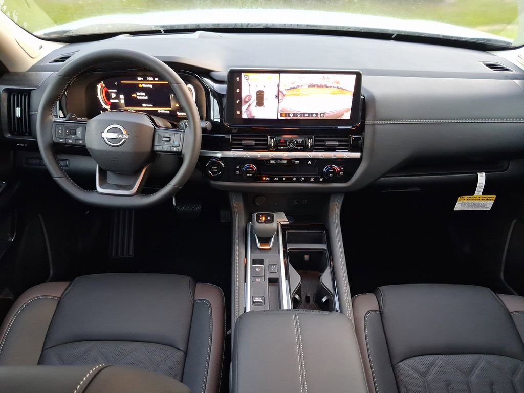 New 2026 Nissan Pathfinder Platinum FWD image 6