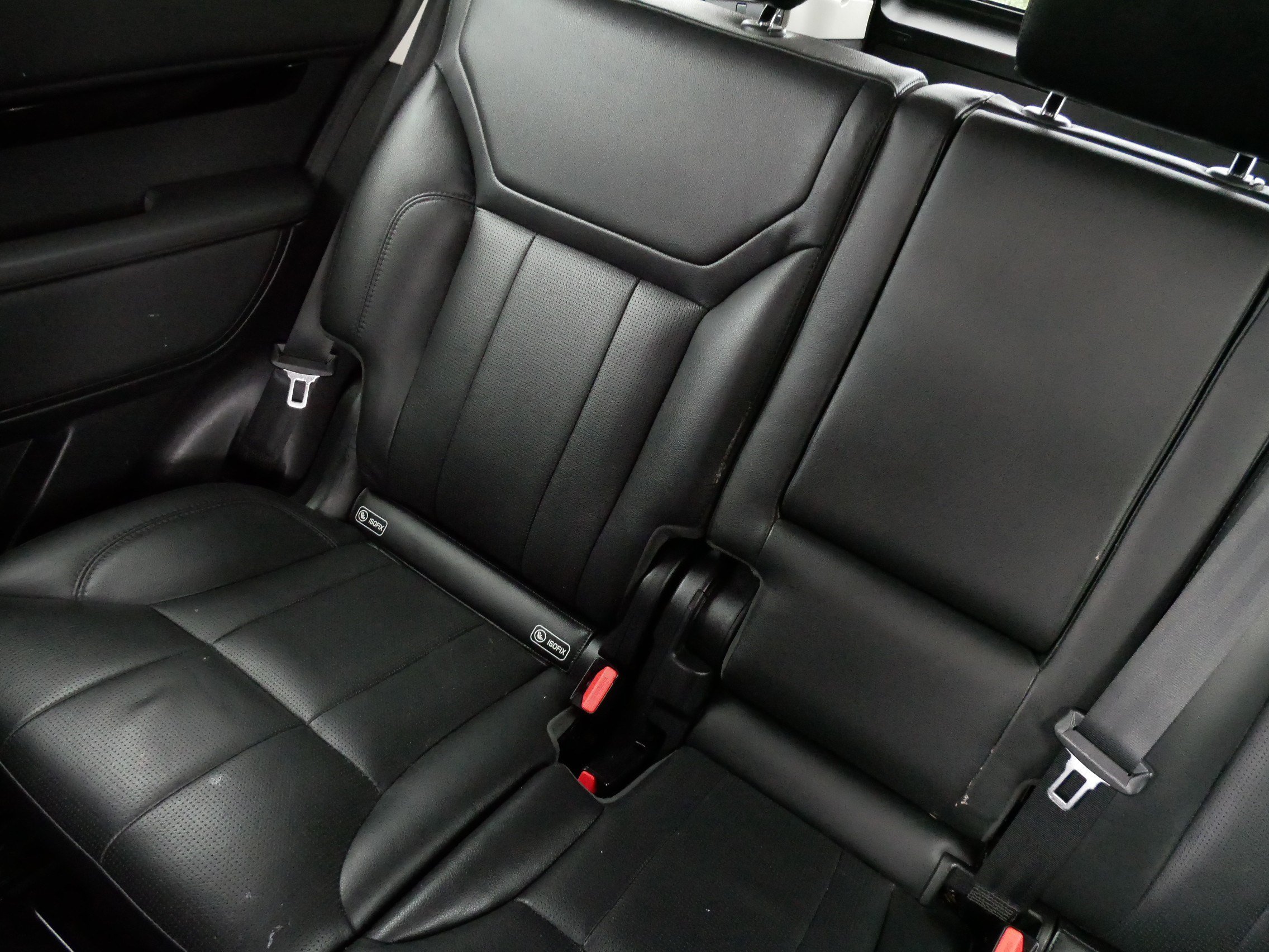 Used 2020 Land Rover Discovery SE AWD/4WD image 12