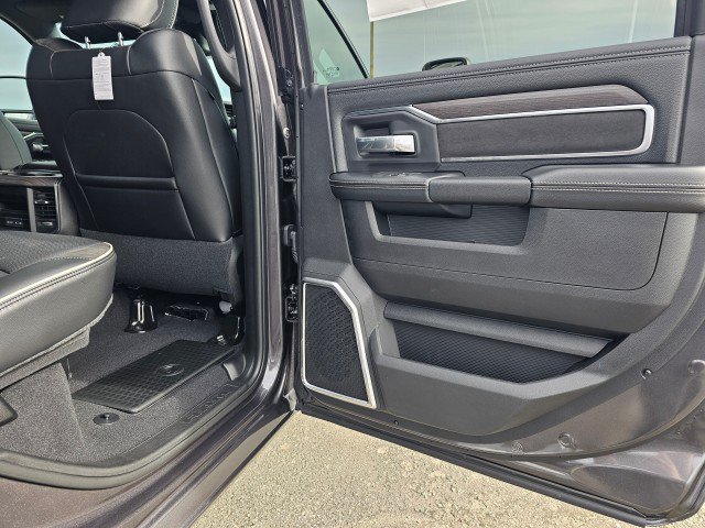 New 2027 RAM 2500 Laramie AWD/4WD image 15