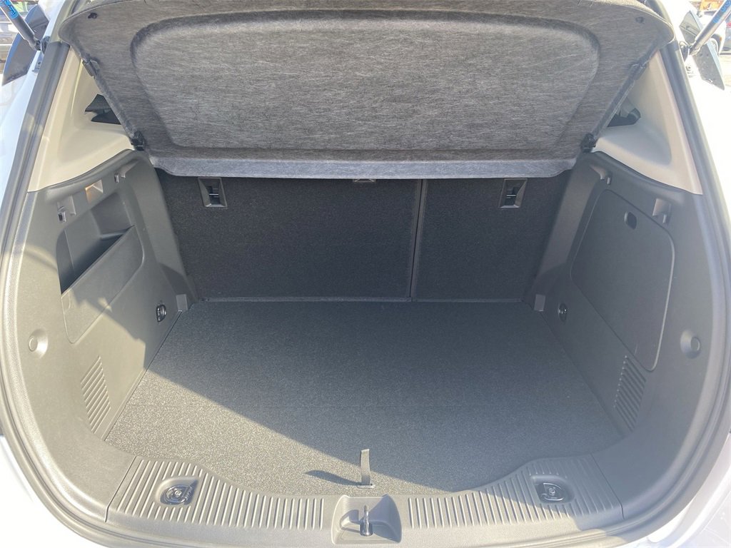 Used 2022 Buick Encore Preferred w/ Safety Package image 31