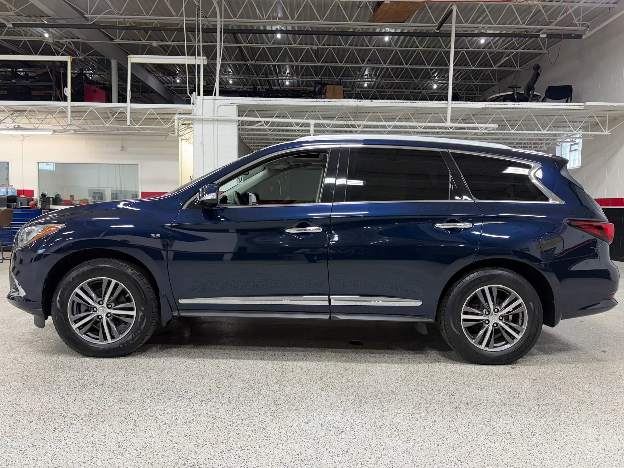 Used 2019 INFINITI QX60 Pure image 9