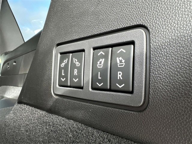 Certified 2023 Cadillac XT6 Premium Luxury image 86