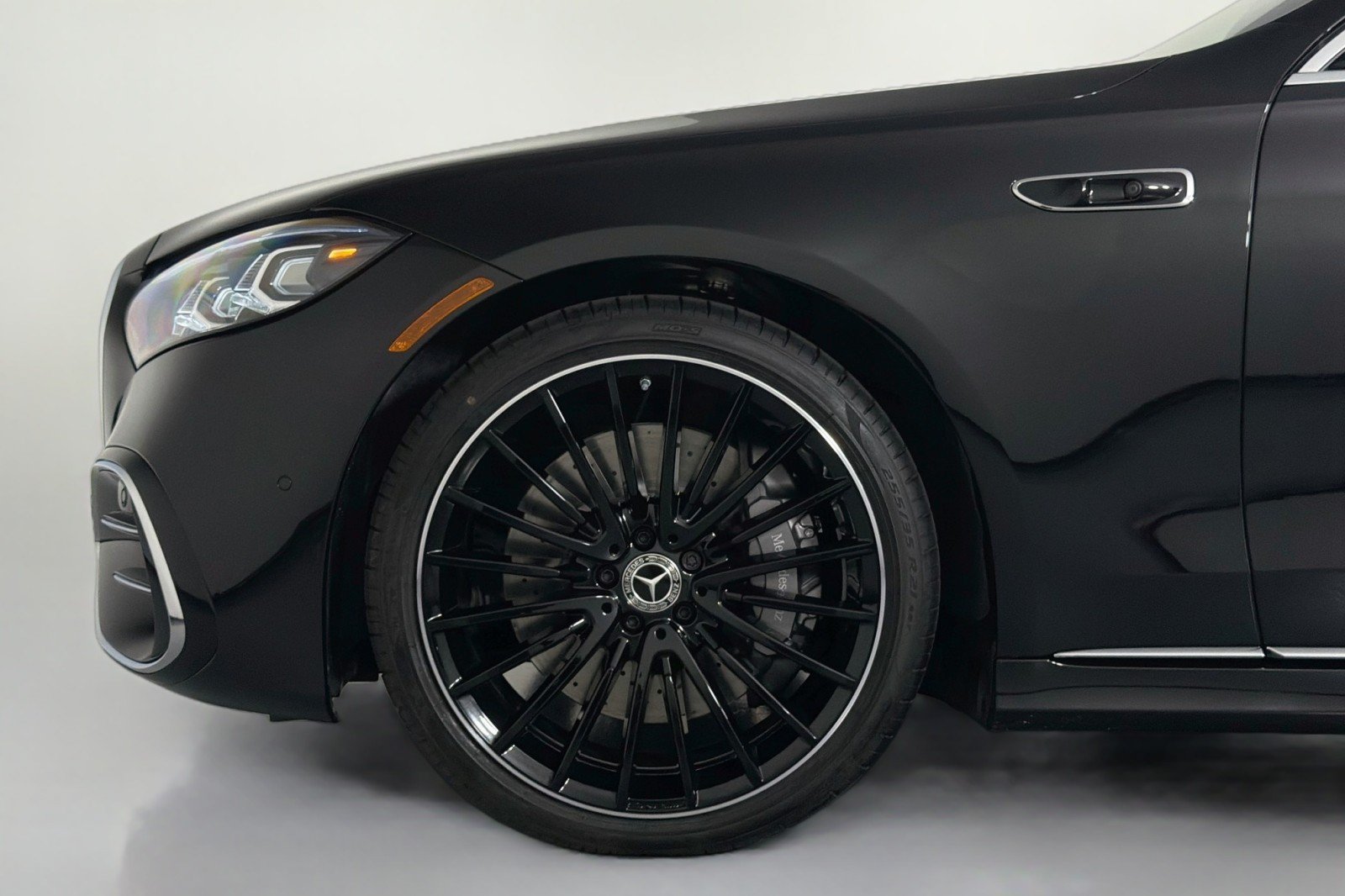 New 2027 Mercedes-Benz S 580 4MATIC Sedan image 9