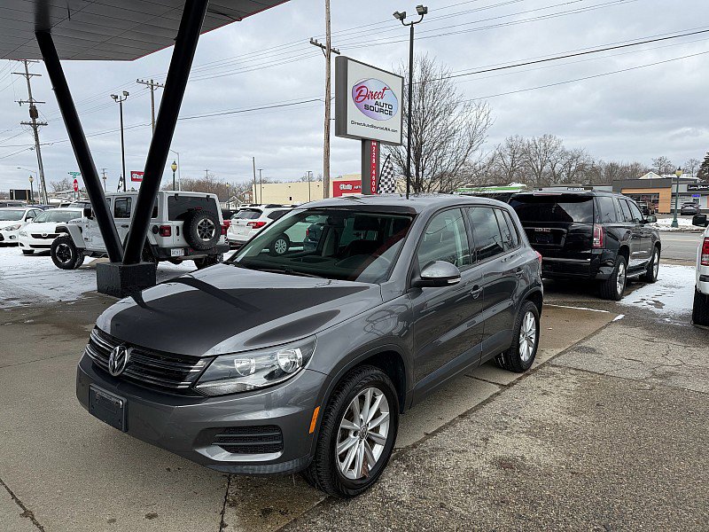 Used 2012 Volkswagen Tiguan SE image 8