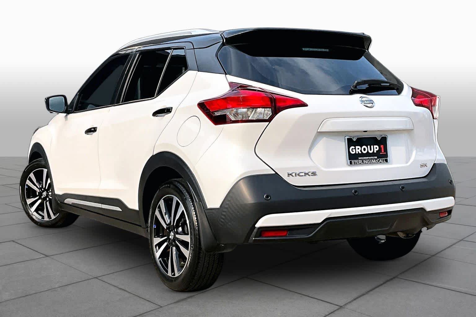 Certified 2020 Nissan Kicks SR FWD image 11
