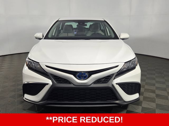 Used 2023 Toyota Camry SE FWD image 2