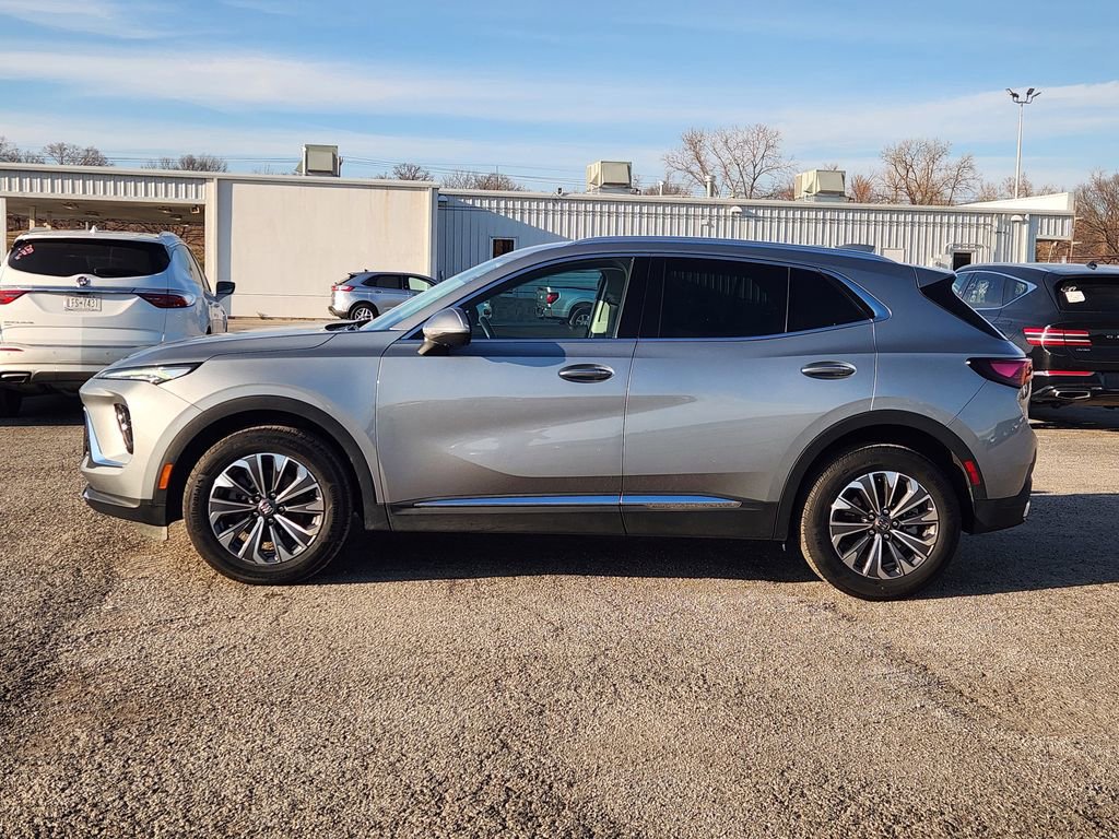 Used 2024 Buick Envision Preferred image 4
