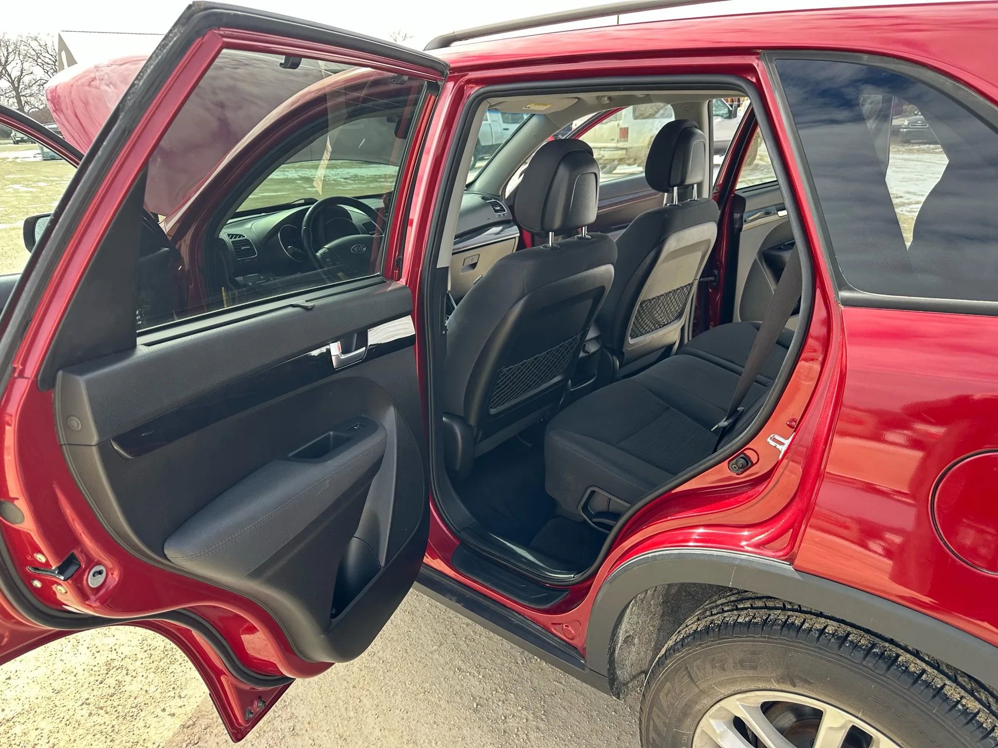 Used 2014 Kia Sorento LX image 11