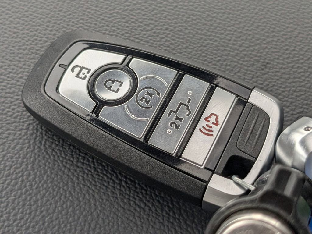 New 2025 Ford F350 Lariat w/ Lariat Ultimate Package image 33