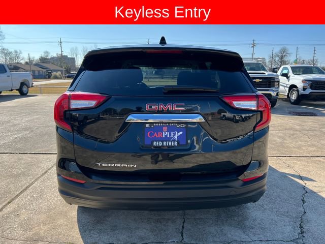 Used 2024 GMC Terrain SLE image 8