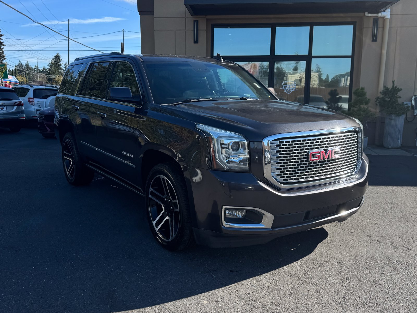 Used 2016 GMC Yukon Denali w/ Open Road Package AWD/4WD image 1