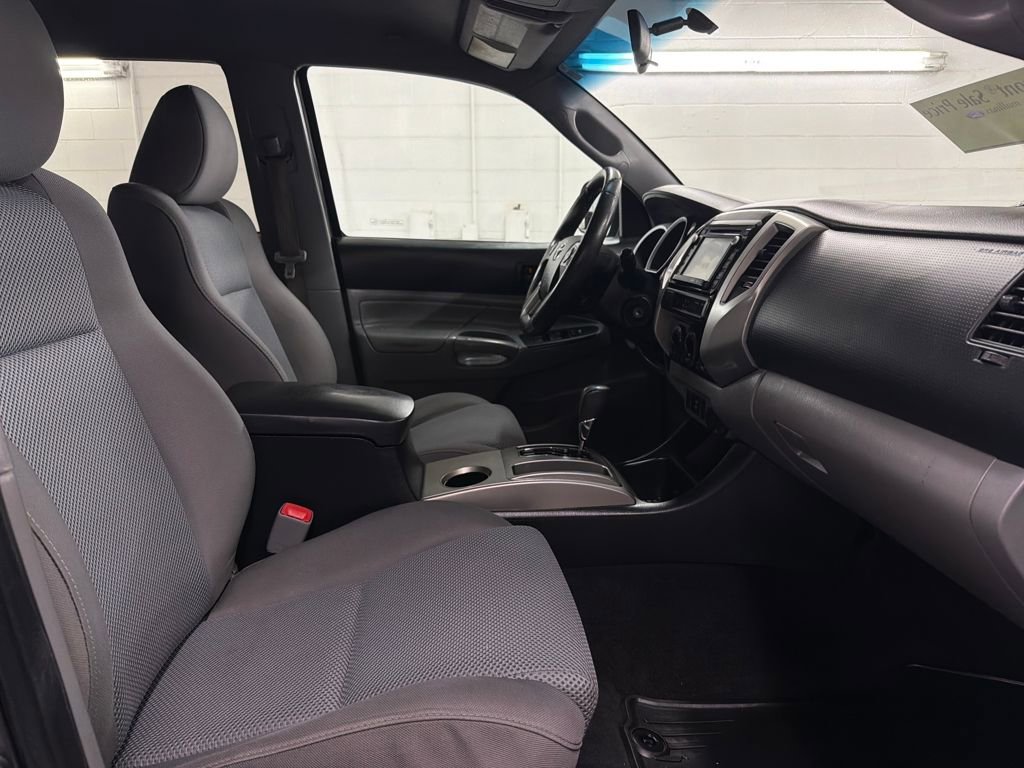 Used 2014 Toyota Tacoma PreRunner image 25