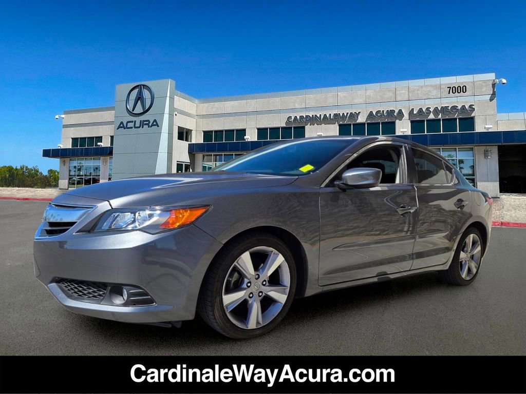 Used 2013 Acura ILX w/ Premium Package FWD image 2
