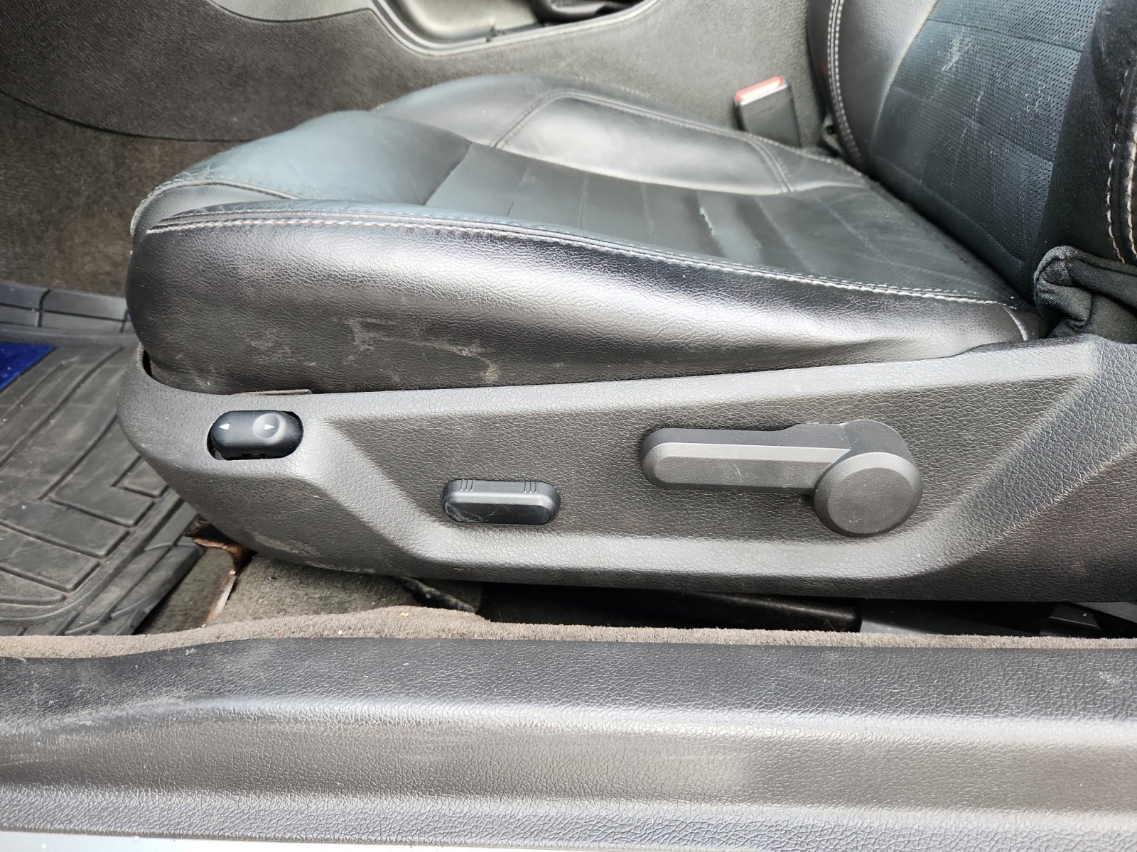 Used 2014 Ford Mustang GT Premium image 14