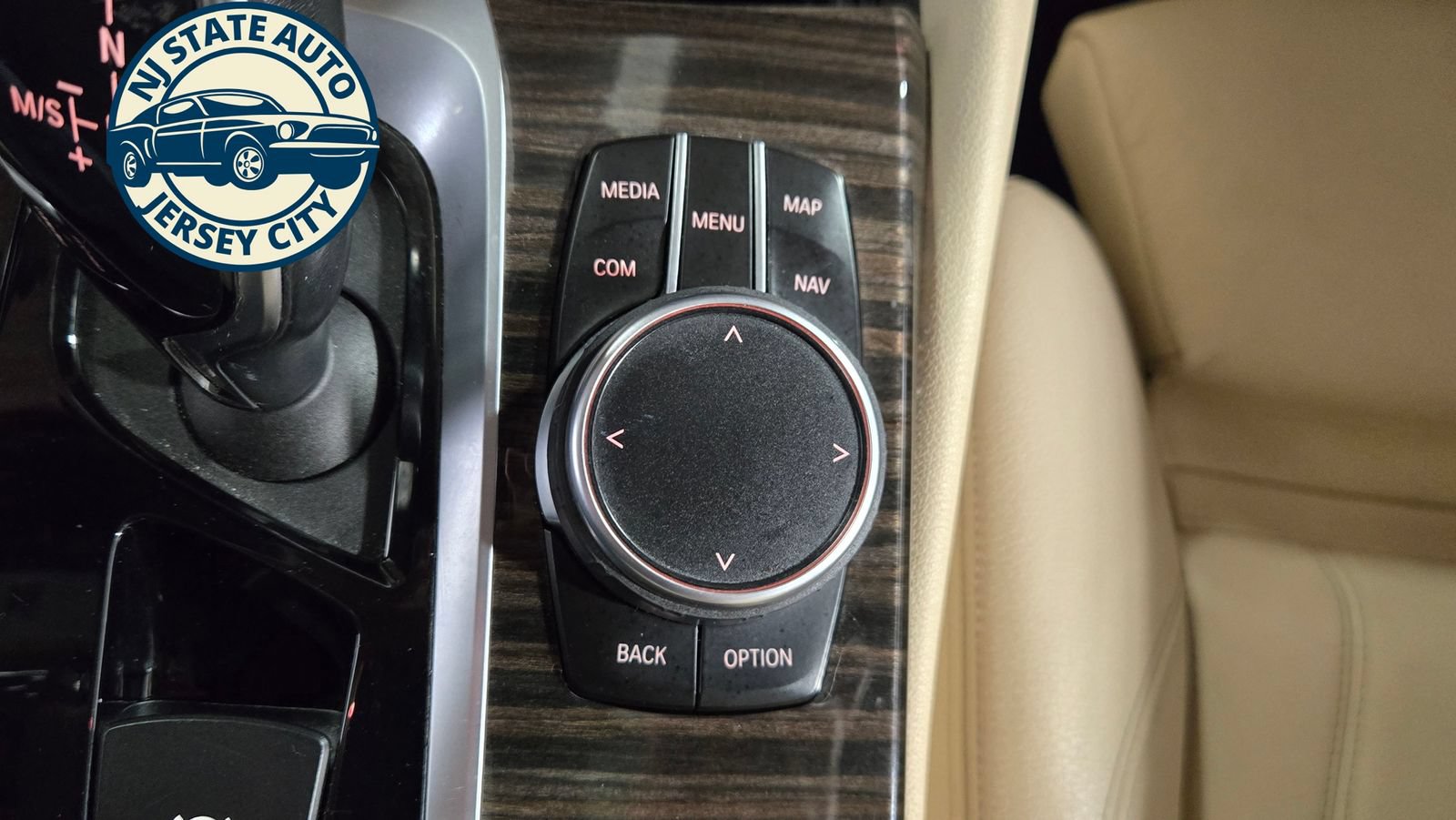 Used 2020 BMW 530i w/ Convenience Package RWD image 23