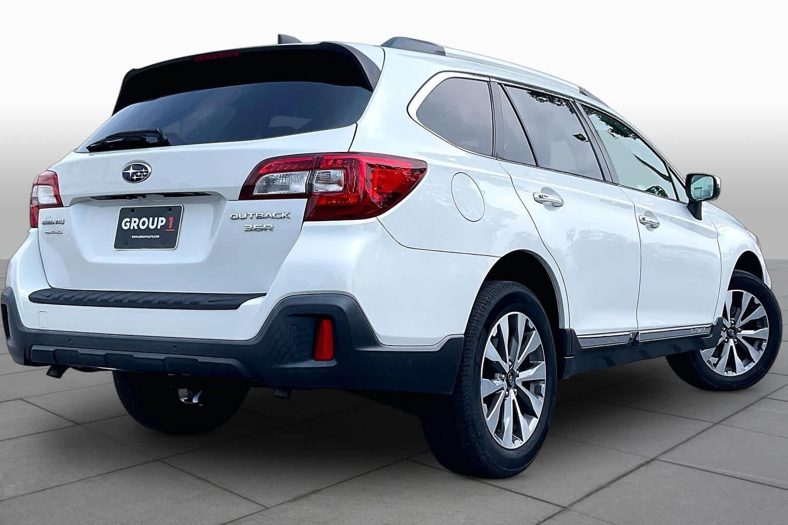 Used 2019 Subaru Outback 3.6R Touring AWD/4WD image 12