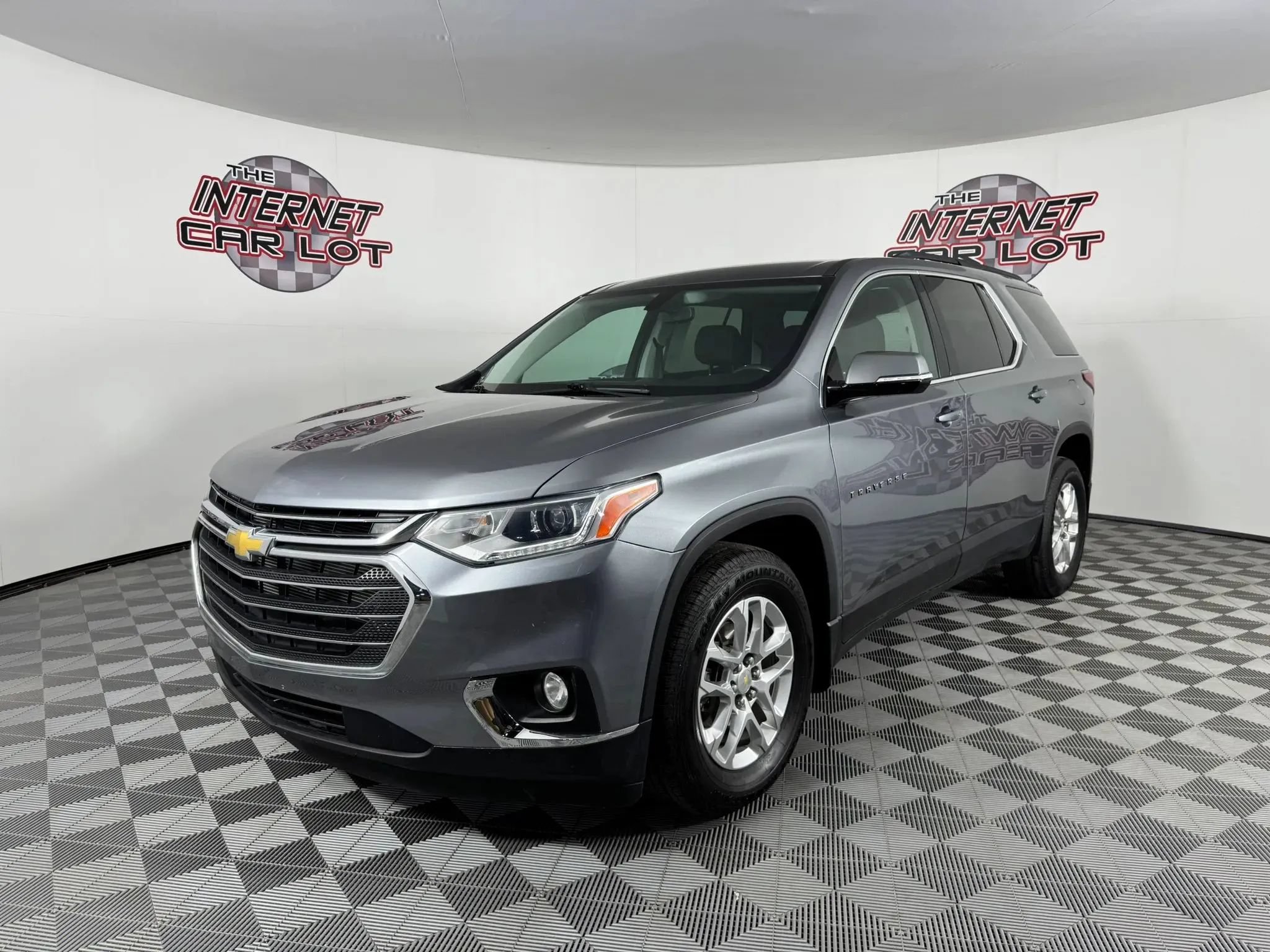 Used 2020 Chevrolet Traverse LT AWD/4WD image 3