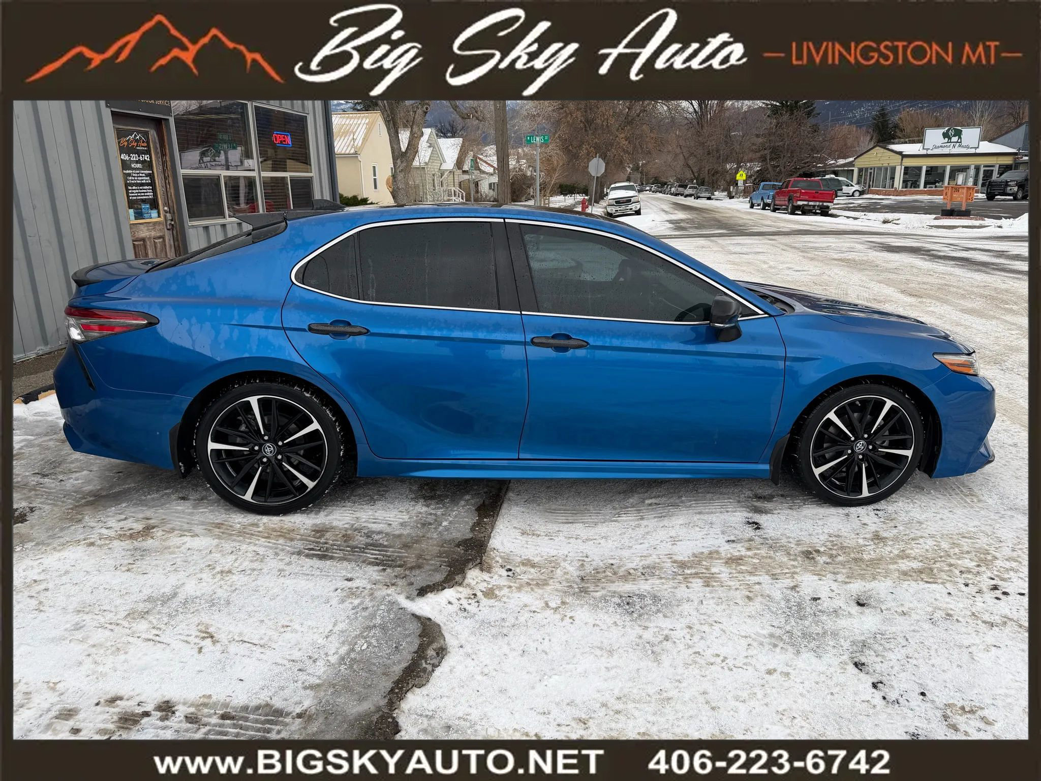 Used 2018 Toyota Camry XSE image 6