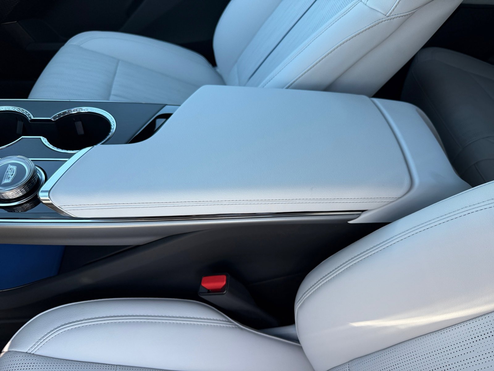 New 2025 Cadillac Lyriq Sport image 14