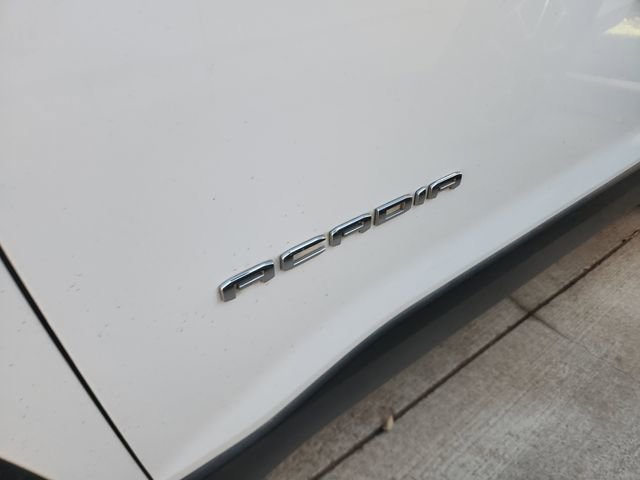 Used 2021 GMC Acadia SLE w/ Driver Convenience Package FWD image 10