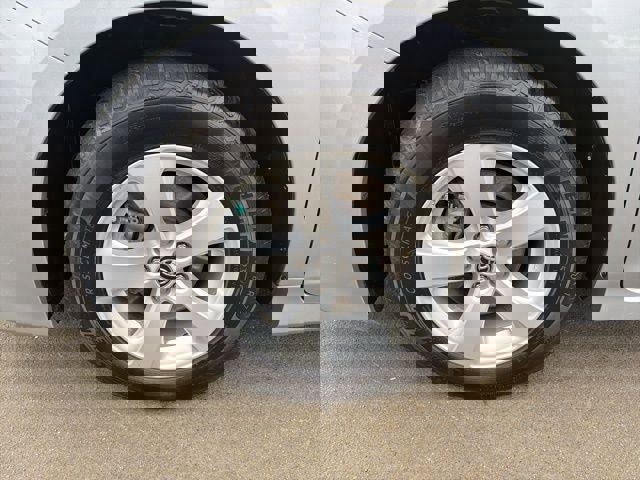 Used 2018 Toyota Sienna LE FWD image 28