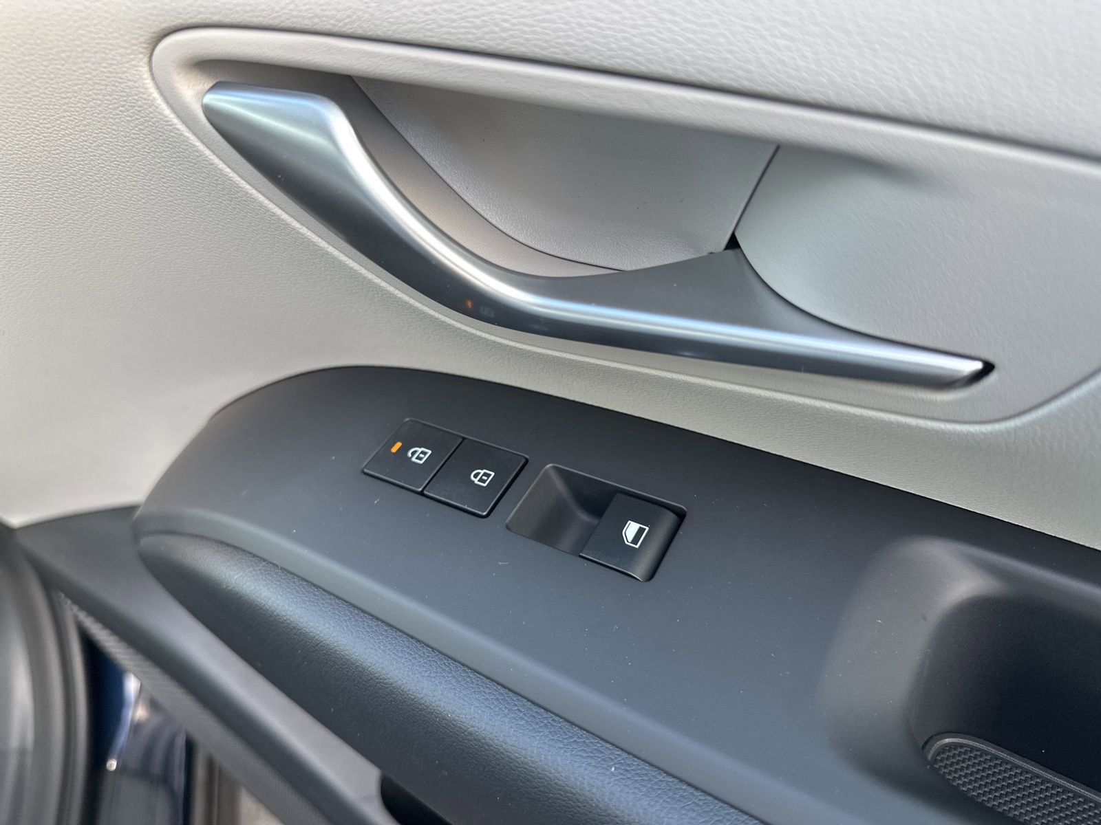 New 2026 Hyundai Tucson Blue SE image 38