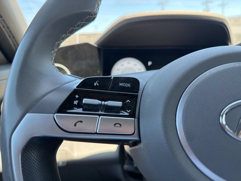 Used 2023 Hyundai Elantra SEL w/ Convenience Package FWD image 29