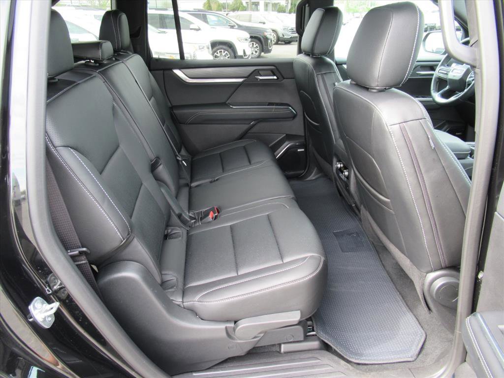 Used 2025 GMC Acadia Elevation image 28