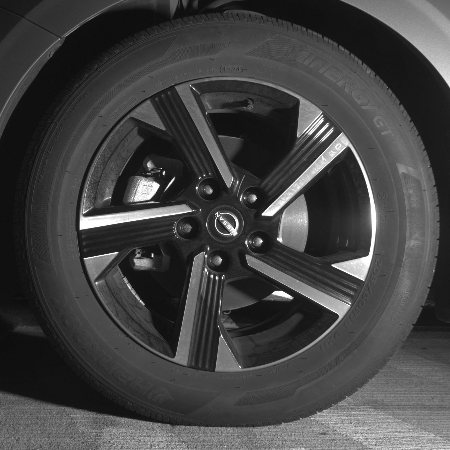 Used 2025 Nissan Sentra SV FWD image 12