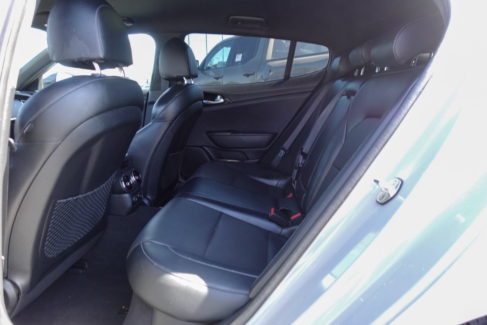 Used 2022 Kia Stinger GT-Line RWD image 12