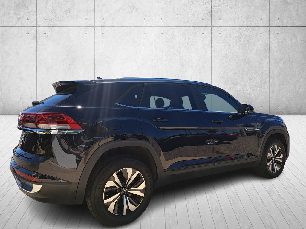 Used 2026 Volkswagen Atlas Cross Sport SE image 5