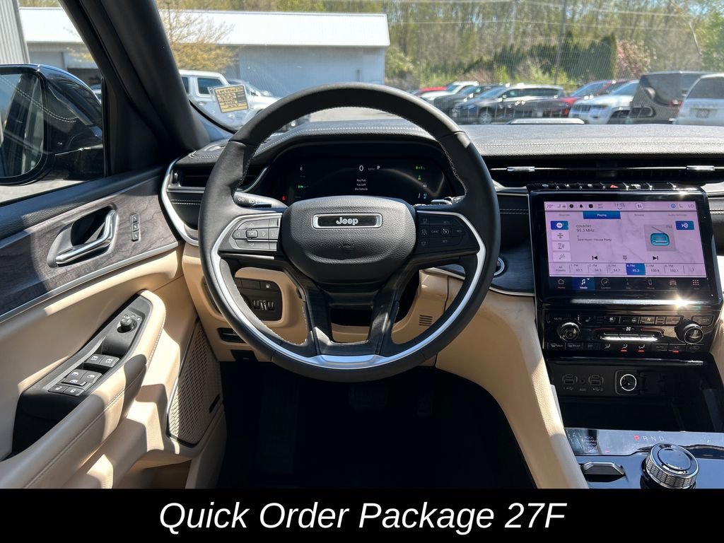 Used 2024 Jeep Grand Cherokee Limited 4xe w/ Luxury Tech Group II AWD/4WD image 18