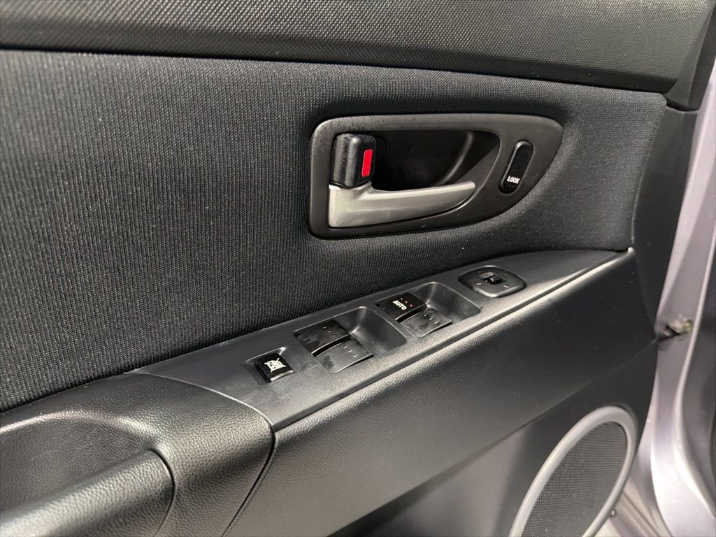 Used 2006 MAZDA MAZDA3 s image 23