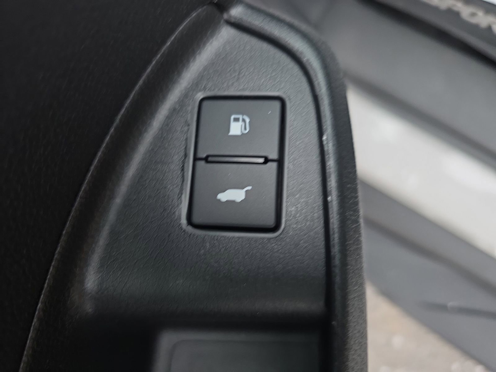 Used 2023 Honda Passport EX-L image 13