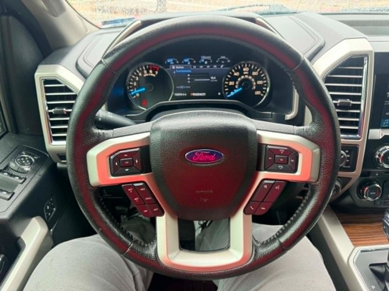 Used 2016 Ford F150 Lariat AWD/4WD image 19