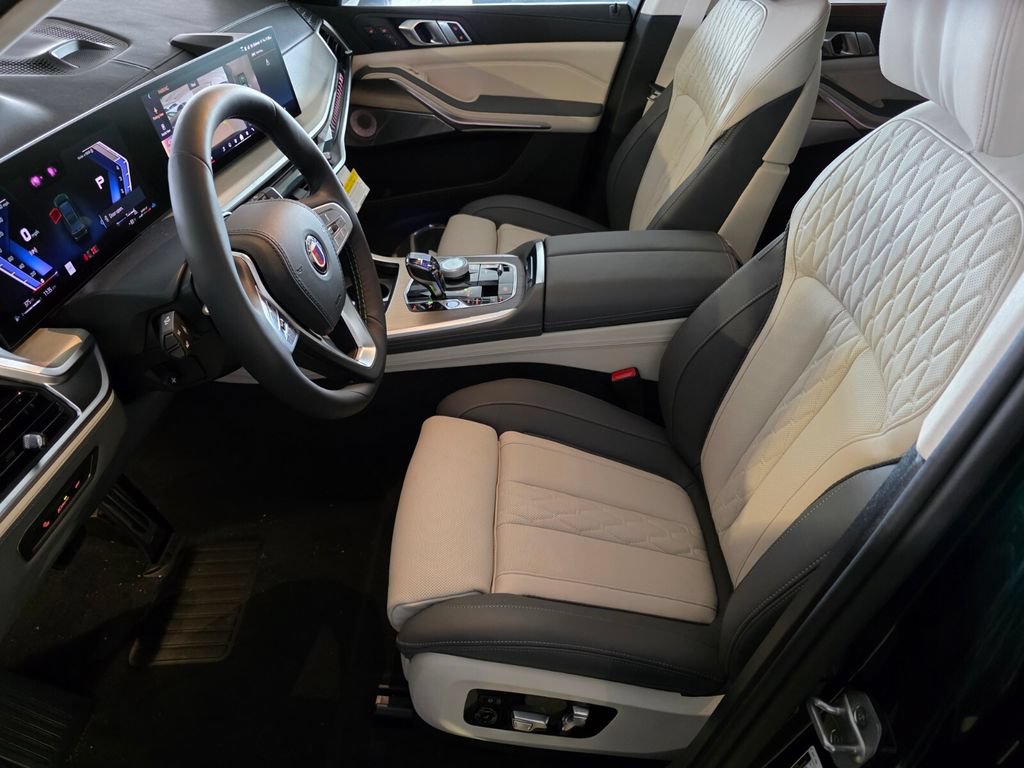 New 2026 BMW ALPINA XB7 AWD/4WD image 7