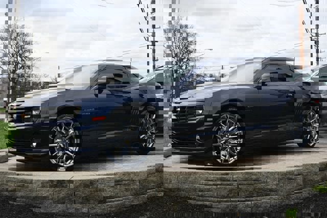 Used 2010 Chevrolet Camaro SS image 1