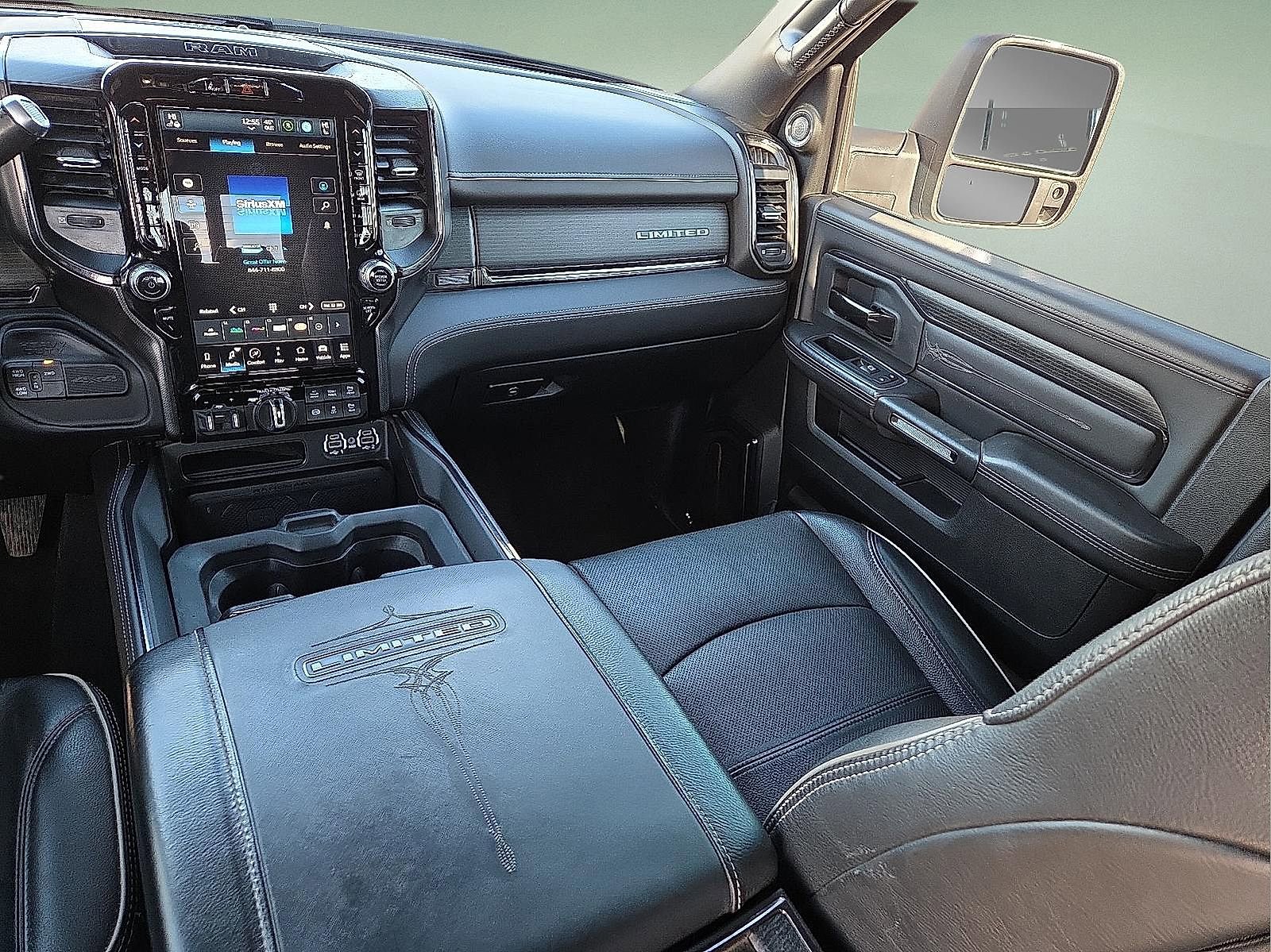 Used 2024 RAM 2500 Limited image 12