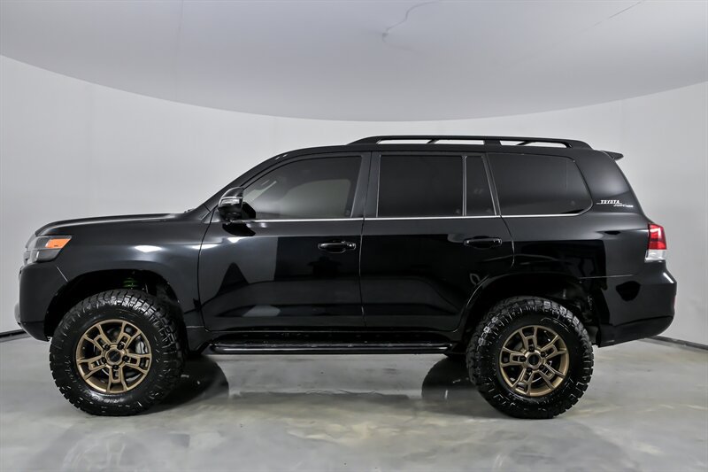 Used 2020 Toyota Land Cruiser Heritage Edition AWD/4WD image 7