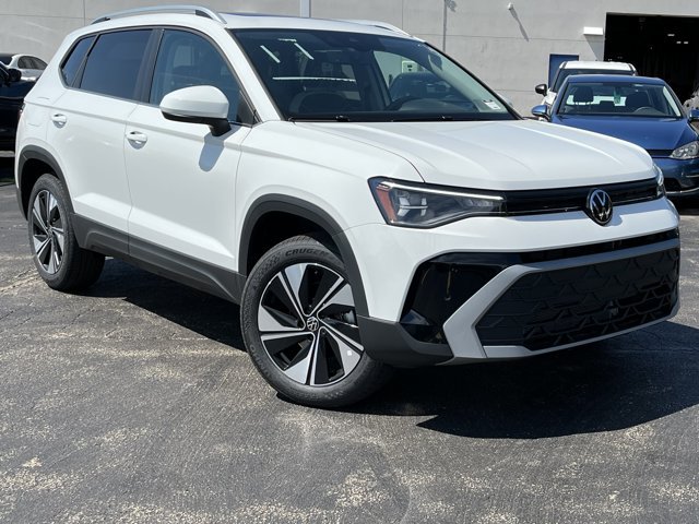 New 2026 Volkswagen Taos SE