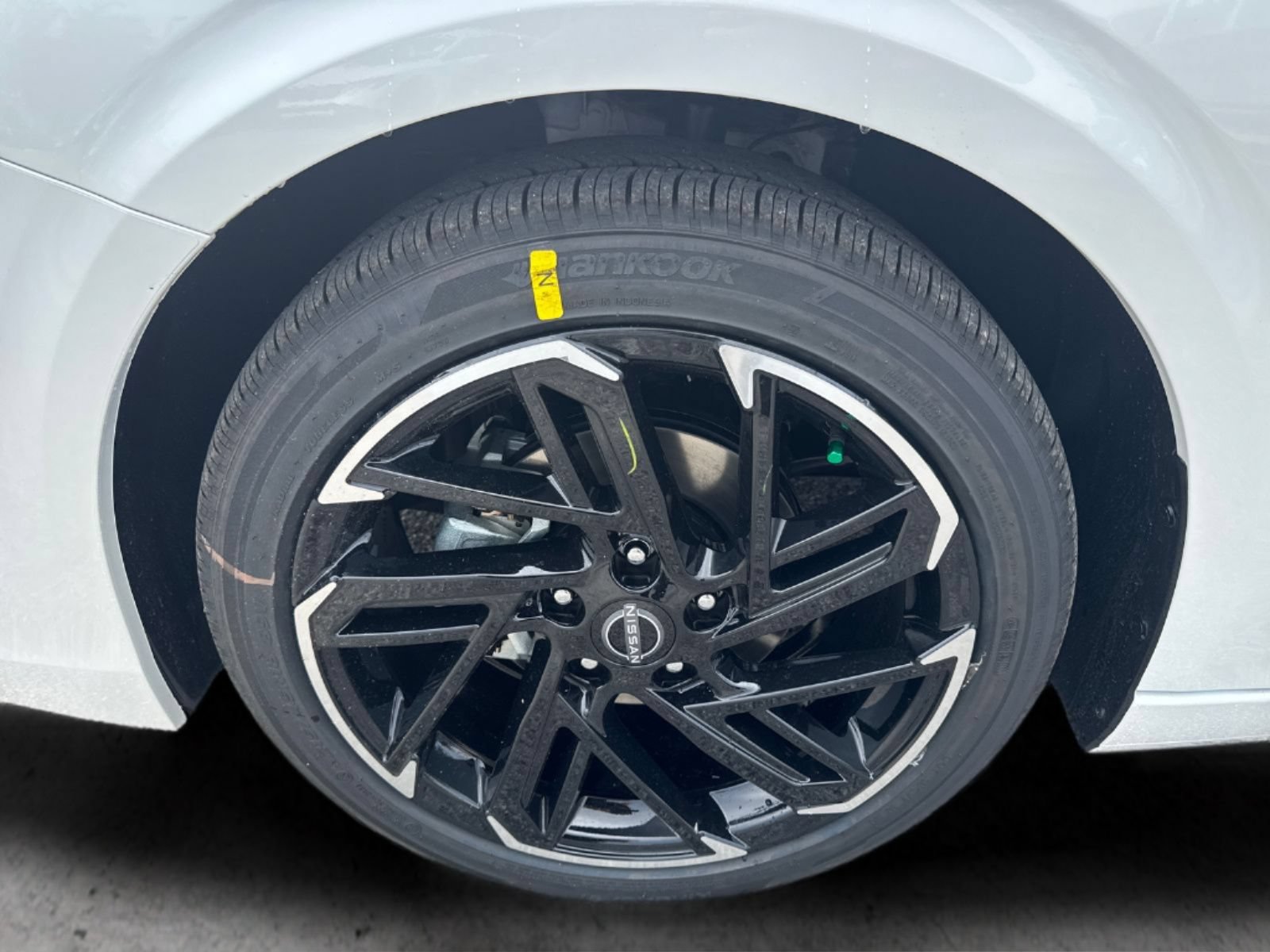 New 2026 Nissan Sentra SR w/ SR Premium Package FWD image 46