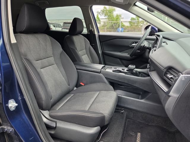 Certified 2024 Nissan Rogue SV FWD image 13